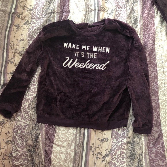 Lounge outfit. - Picture 3 of 5